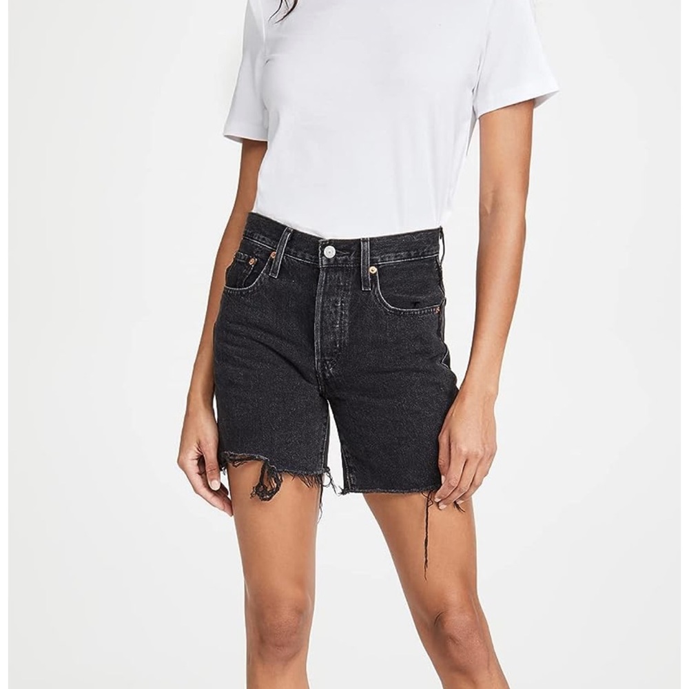 Levi's Women's Premium 501 Mid High Rise Thigh Short size 26